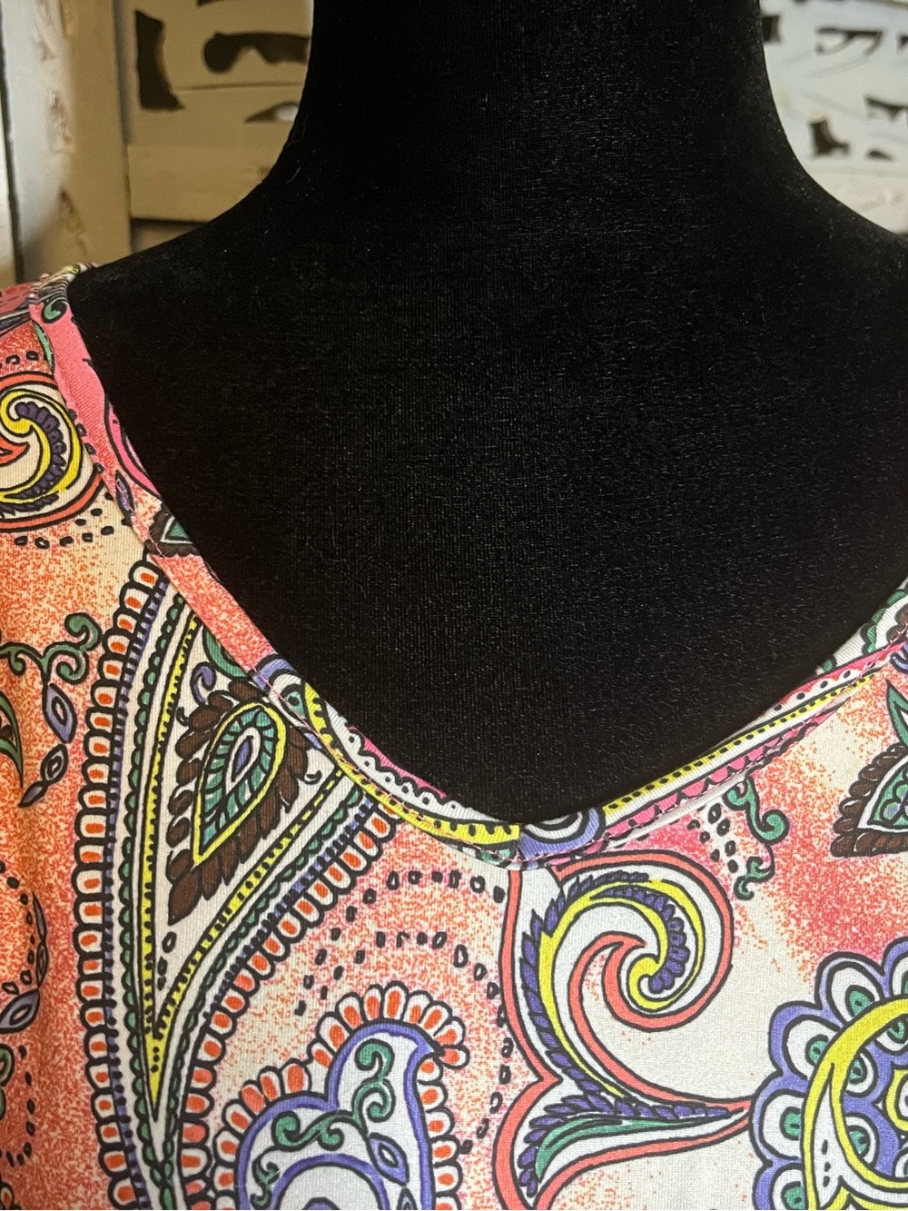 ENMAIN PERFECT WARM CORAL PINK & MULTICOLOR PAISLEY PATTERN PLUS SIZE TUNIC TOP - Picture 4 of 12